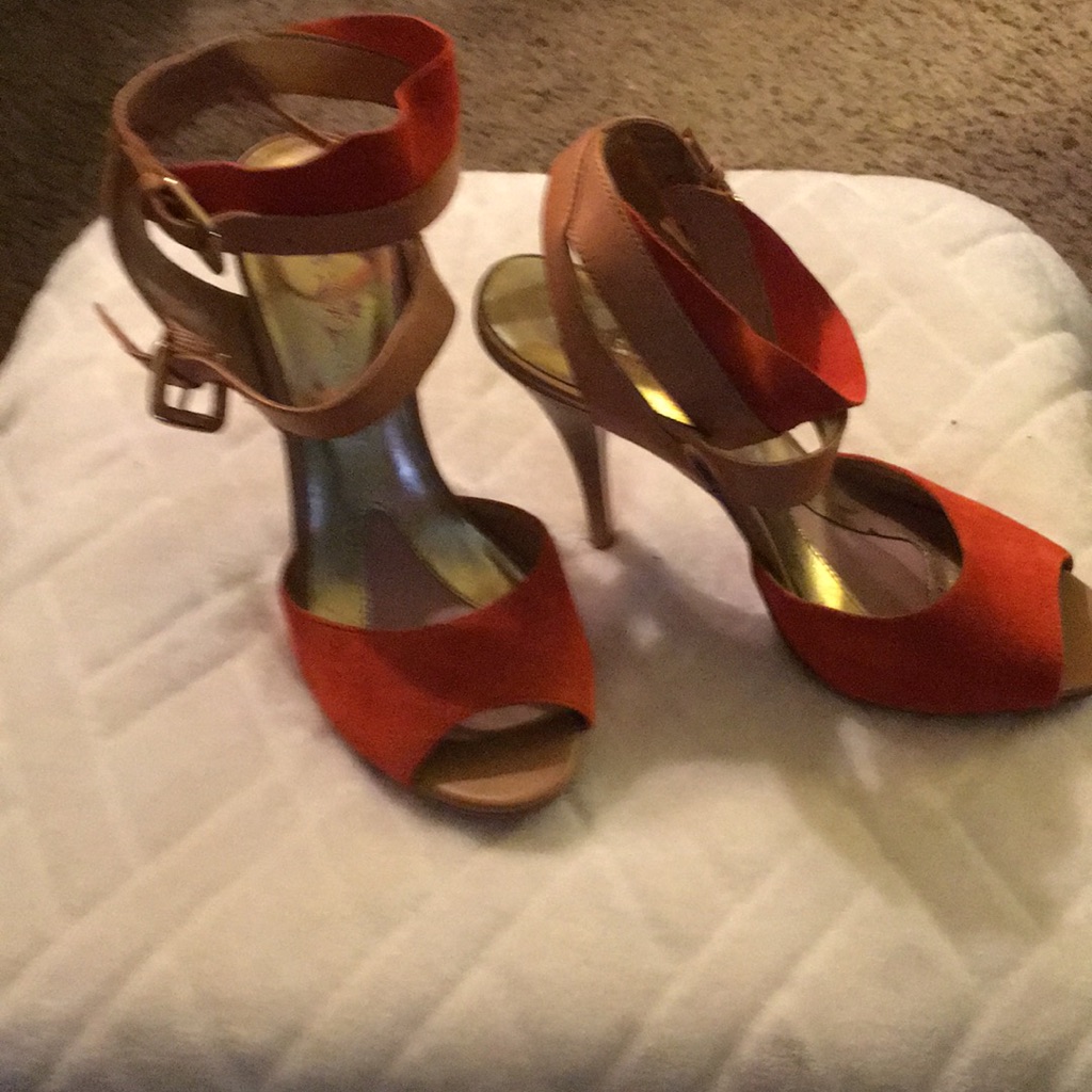 Paris Hilton Shoes Nwot